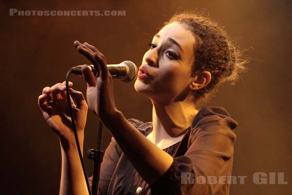 CAMELIA JORDANA - 2011-12-14 - PARIS - La Fleche d'Or - 